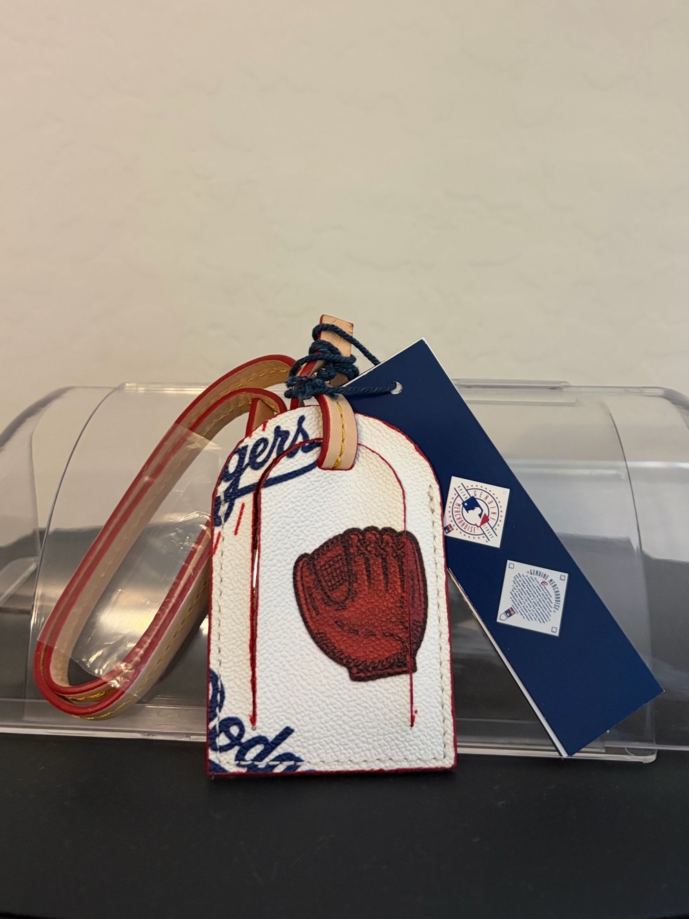 Dooney & Bourke L.A. Dodgers Luggage Tag - Picture 4 of 5